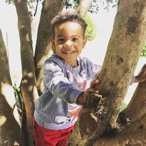 Meet your Posher, Daron